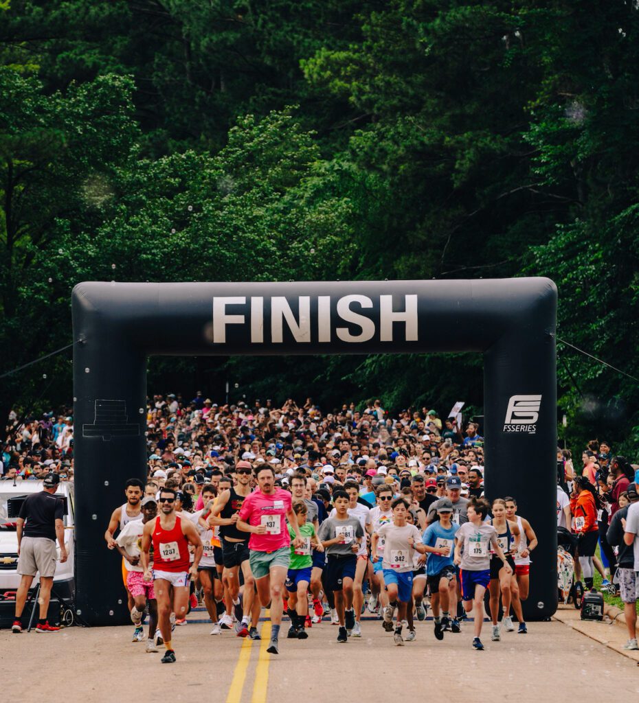 Start line of the 2025 Run For Love